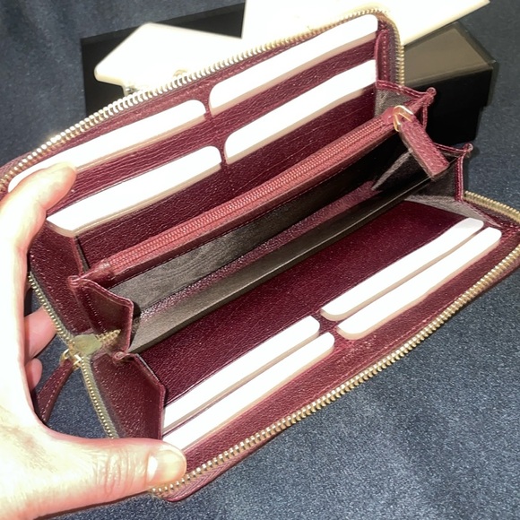 YSL Muse Deep Purple Leather Zippy Wallet EUC - Picture 7 of 13